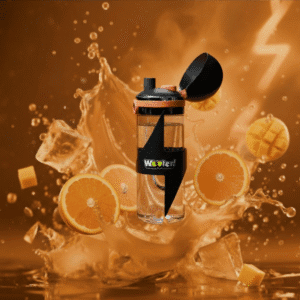 Gourde Wooter avec des éclaboussures de fruits frais illustrant le concept.