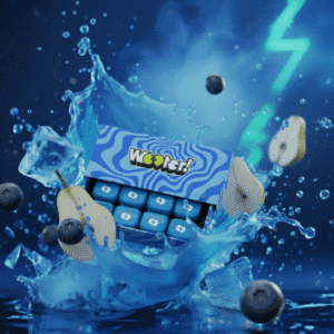 Capsules Wooter avec des éclaboussures de fruits frais illustrant le concept.